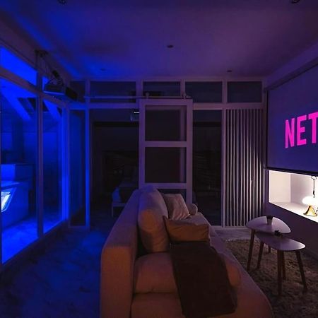 Oasis Chic - Spa Prive & Cinema Реймс Экстерьер фото