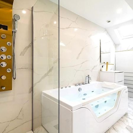 Oasis Chic - Spa Prive & Cinema Реймс Экстерьер фото