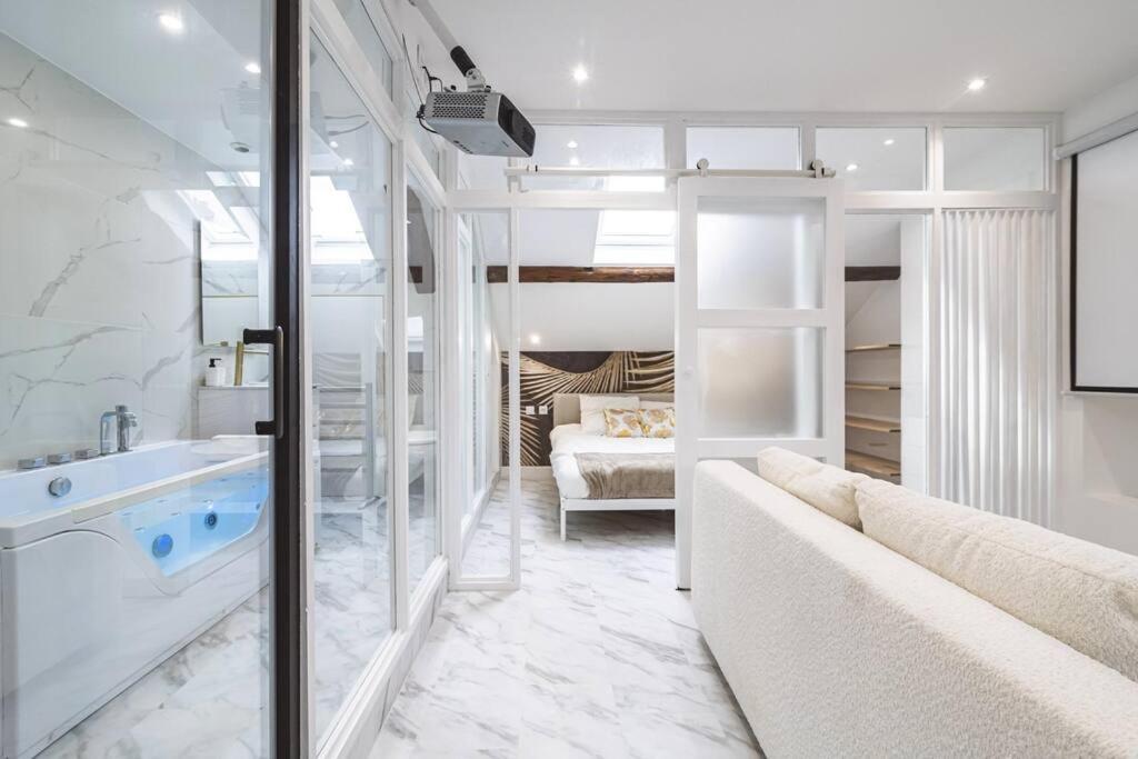 Oasis Chic - Spa Prive & Cinema Реймс Экстерьер фото